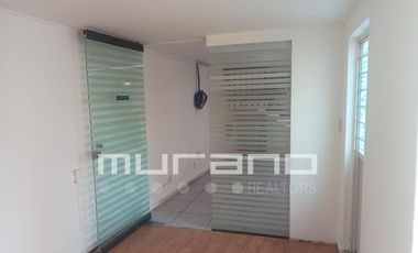 Casa con uso de suelo en Venta en Hacienda de Echegaray.