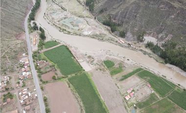 VENDO TERRENO DE 8000 M2 A PIE DE PISTA VALLE SAGRADO PISAC CUSCO PERU