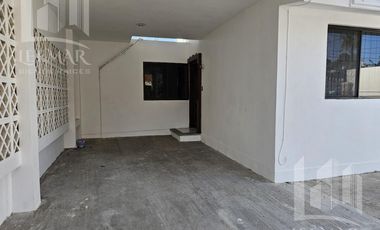 CASA AMUEBLADA EN RENTA DE UN PISO $15,500