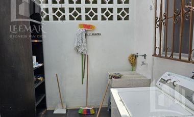 CASA AMUEBLADA EN RENTA DE UN PISO $15,500