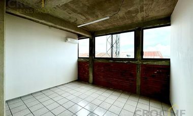 Oficina en renta planta alta esquina Lázaro Cárdenas Xalapa