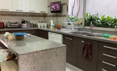Casa en Venta o Renta con DOBLE Seguridad en Lomas de las Palmas