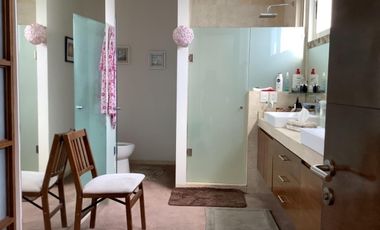 Casa en Venta o Renta con DOBLE Seguridad en Lomas de las Palmas