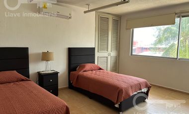 Casa amueblada en Venta y Renta en Av. López Mateo, Col. Petrolera, en Coatzacoalcos, Veracruz.