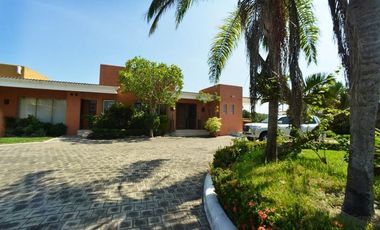 Boca del Río, CASA de Lujo y Terreno en VENTA junto al Río.