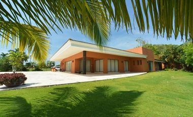 Boca del Río, CASA de Lujo y Terreno en VENTA junto al Río.