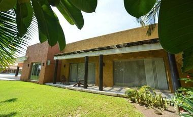 Boca del Río, CASA de Lujo y Terreno en VENTA junto al Río.
