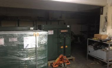 VENTA DE EDIFICIO, MUY COMERCIAL, CÉNTRICO
