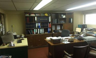 VENTA DE EDIFICIO, MUY COMERCIAL, CÉNTRICO