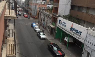VENTA DE EDIFICIO, MUY COMERCIAL, CÉNTRICO