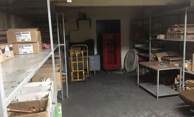 VENTA DE EDIFICIO, MUY COMERCIAL, CÉNTRICO