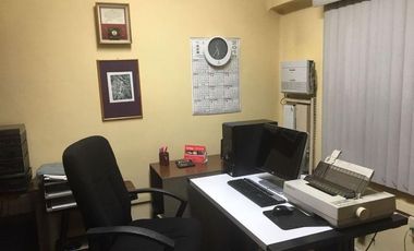 VENTA DE EDIFICIO, MUY COMERCIAL, CÉNTRICO