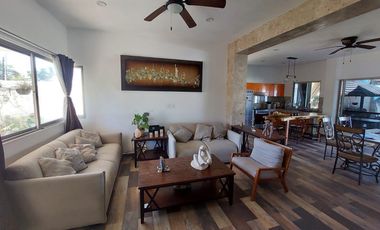 CASA EN FRACCIONAMIENTO VERGELES DE OAXTEPEC
