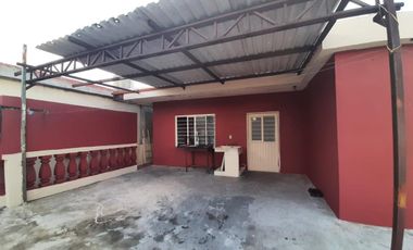 CASA VENTA CON LOCALES COMERCIALES LAS PUENTES SAN NICOLAS