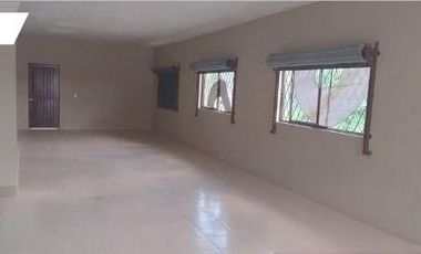 Local en  VENTA EN ESCOBEDO