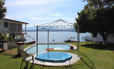 CASA CON CANCHA DE TENIS EN VENTA TEQUES