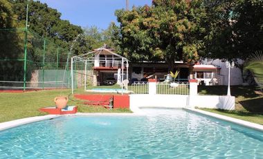 CASA CON CANCHA DE TENIS EN VENTA TEQUES