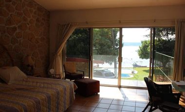 CASA CON CANCHA DE TENIS EN VENTA TEQUES