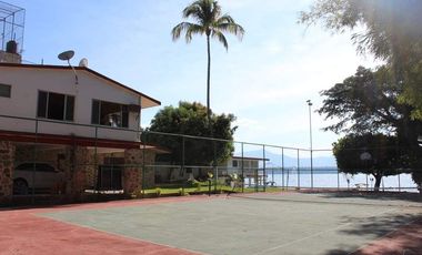 CASA CON CANCHA DE TENIS EN VENTA TEQUES