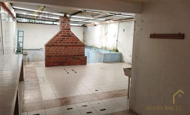 Local comercial en av. Américas colonia José Cardel