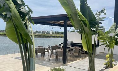 BAY VIEW