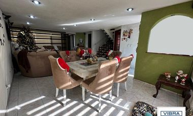 Linda casa 3 recámaras a la venta en Barrio 18