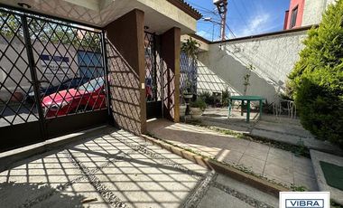 Linda casa 3 recámaras a la venta en Barrio 18