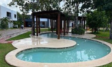 Casa en venta en bosques de bambu en Playa del Carmen (1370)