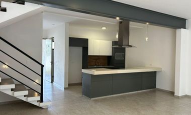 Casa en venta en Cancún, Quintana Roo en Residencial Aqua sobre avenida Huayacan