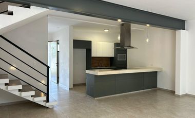 Casa en venta en Cancún, Quintana Roo en Residencial Aqua sobre avenida Huayacan