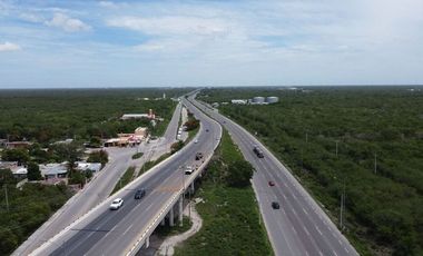 BODEGA EN VENTA SOBRE LA CARRETERA MÉRIDA PROGRESO EN MÉRIDA YUCATÁN