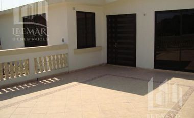 DEPARTAMENTO AMUEBLADO EN LA AMPLIACION  $14,500