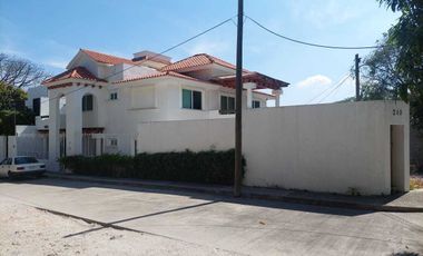 CASA EN VENTA EN  FRACCIONAMIENTO COLINAS DEL SUR