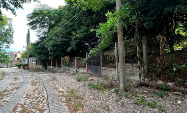 TERRENO EN VENTA EN FRACCIONAMIENTO COLINAS DEL SUR