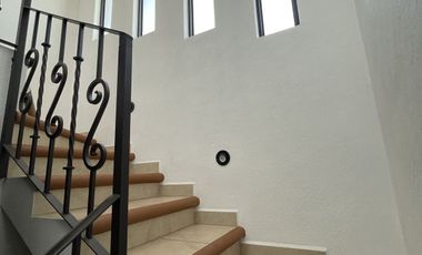 Casa en renta en San Mateo Acatitlan