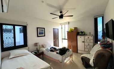 Venta Casa de 4 recámaras y Paneles Solares en Privada con Amenidades