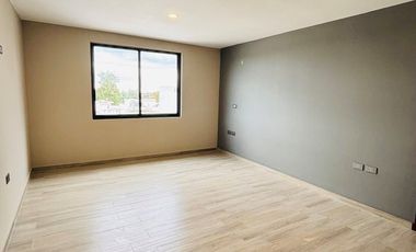 Casa en venta con diseño exclusivo en Fracc. Paseo de la Reina