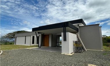 VENTA CASA CAMPESTRE VIA CERRITOS - CARTAGO (PEREIRA)