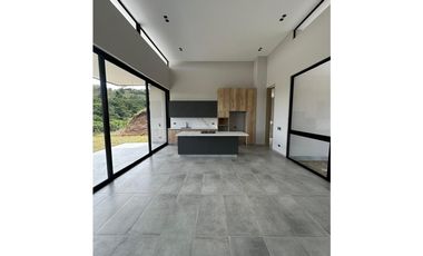 VENTA CASA CAMPESTRE VIA CERRITOS - CARTAGO (PEREIRA)