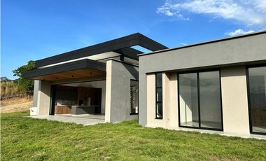 VENTA CASA CAMPESTRE PARA ESTRENAR PEREIRA VA CERRITOS - CARTAGO