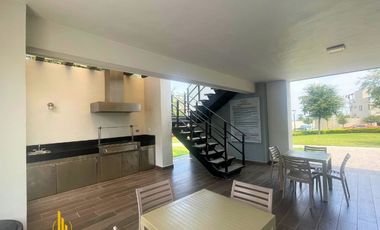 Casa en Venta en Rincón de la Sierra, García | 3 Recámaras, 3 Baños