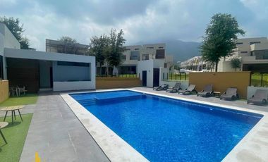 Casa en Venta en Rincón de la Sierra, García | 3 Recámaras, 3 Baños