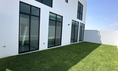 Casa en Venta en Valle Imperial dentro de coto