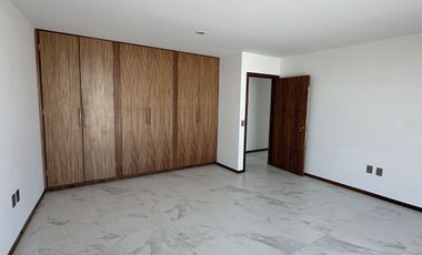 Casa en Venta en Valle Imperial dentro de coto