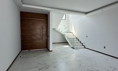 Casa en Venta en Valle Imperial dentro de coto