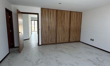 Casa en Venta en Valle Imperial dentro de coto