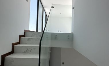 Casa en Venta en Valle Imperial dentro de coto