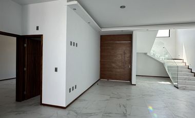 Casa en Venta en Valle Imperial dentro de coto