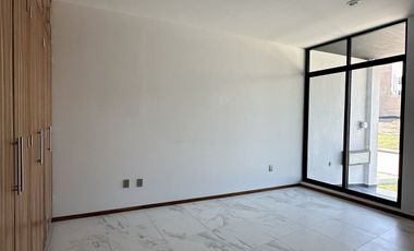 Casa en Venta en Valle Imperial dentro de coto
