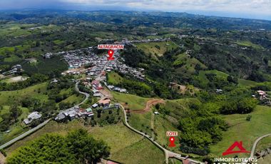 Lote multipropósito en Altagracia, Pereira